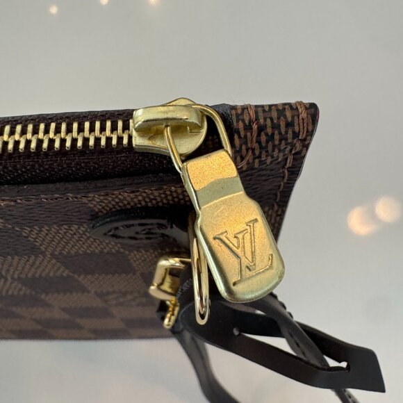 Louis Vuitton Pochette in Damier Ebene authentic - Picture 4 of 13